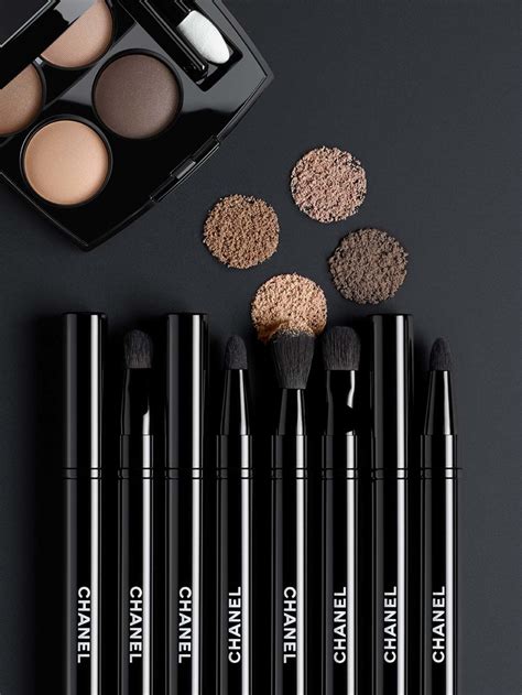 chanel double ended eyeshadow brush|chanel retractable eyeshadow brush.